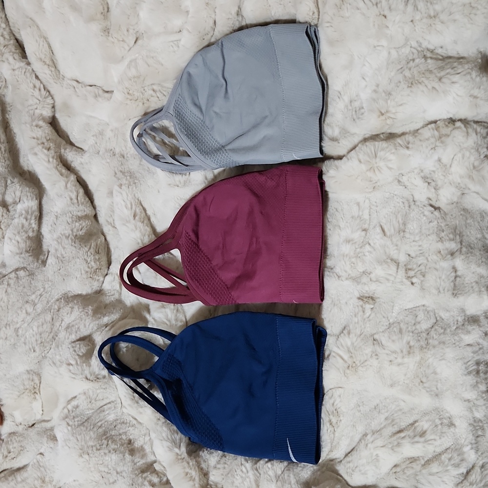 Women's nike seamless sports bra